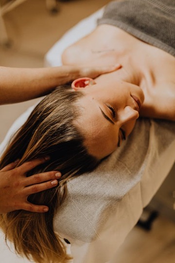 Massage crânien combiné au soins énergétiques